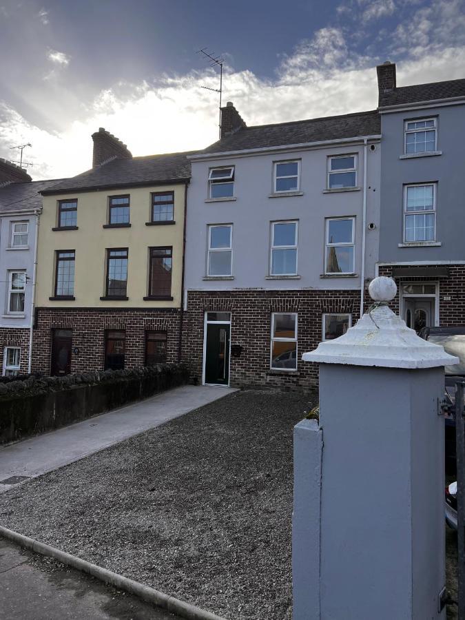 Westland Suites - Stylish, Modern, Elegant, Central Apartments A Londonderry Kültér fotó