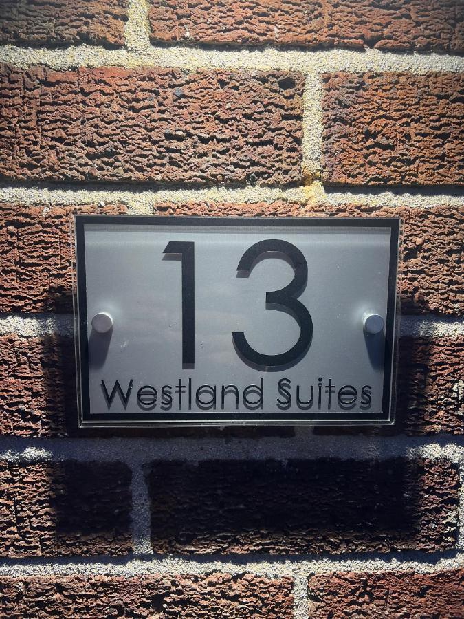 Westland Suites - Stylish, Modern, Elegant, Central Apartments A Londonderry Kültér fotó