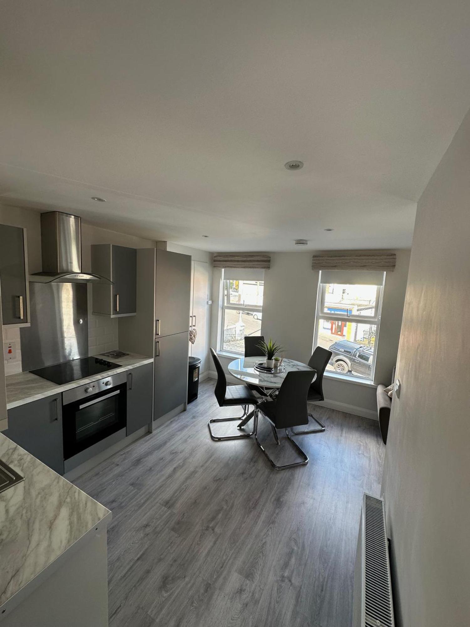 Westland Suites - Stylish, Modern, Elegant, Central Apartments A Londonderry Kültér fotó